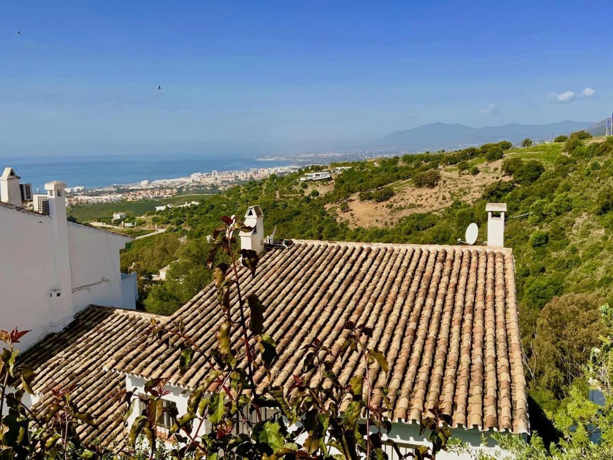 Views, Comfort And Location Apartment Marbella